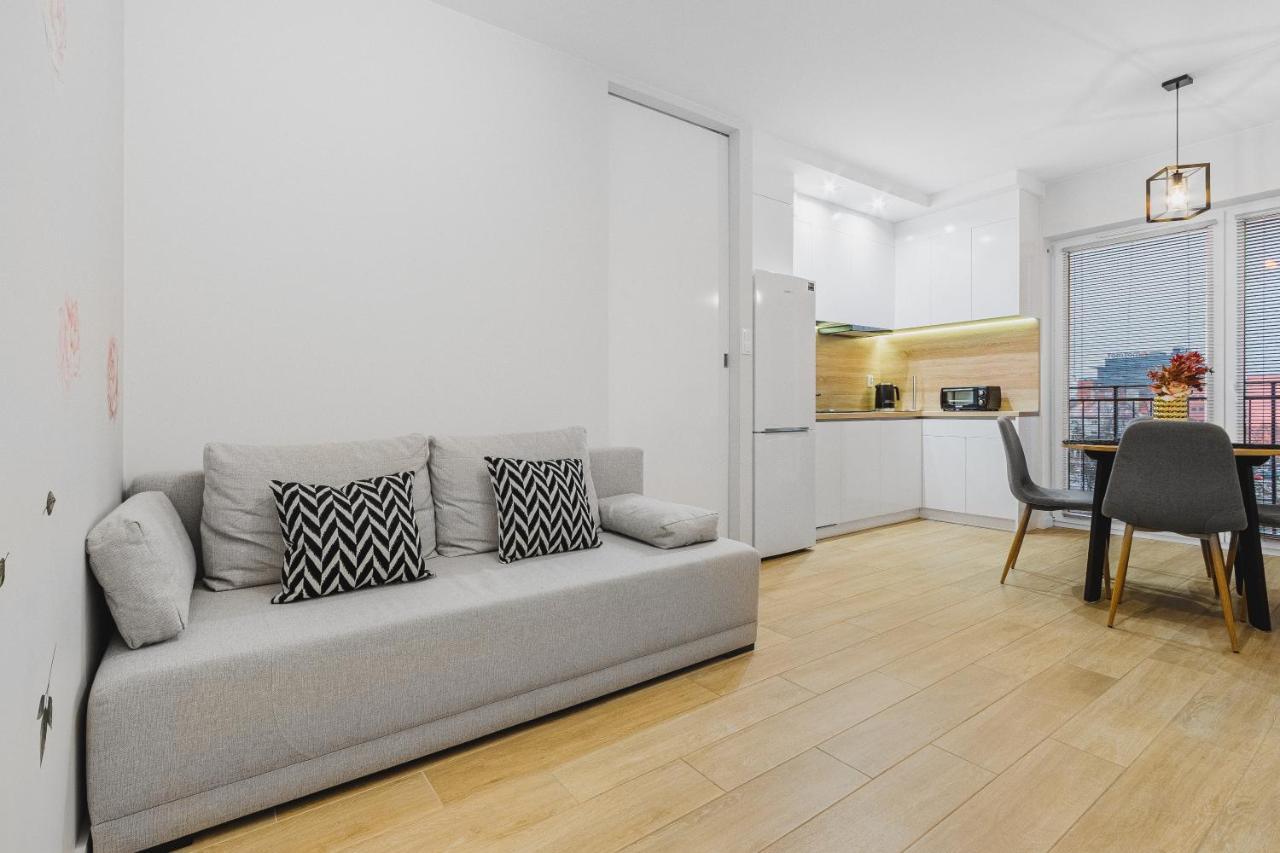 Floris Apartment วูดช์ ภายนอก รูปภาพ