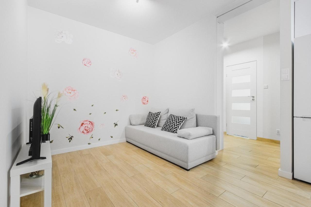 Floris Apartment วูดช์ ภายนอก รูปภาพ